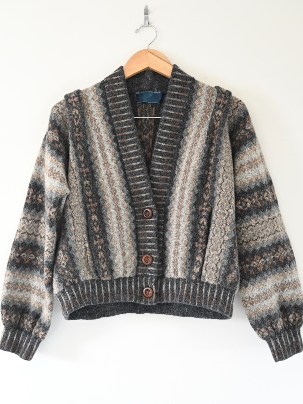 Vintage Heather Knits Gray Tan Striped Structured Cardigan w/ Wooden Buttons - Picture 7 of 9